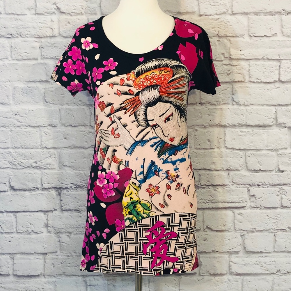 VO Jeans | Traditional Japanese Women Graphic Tee